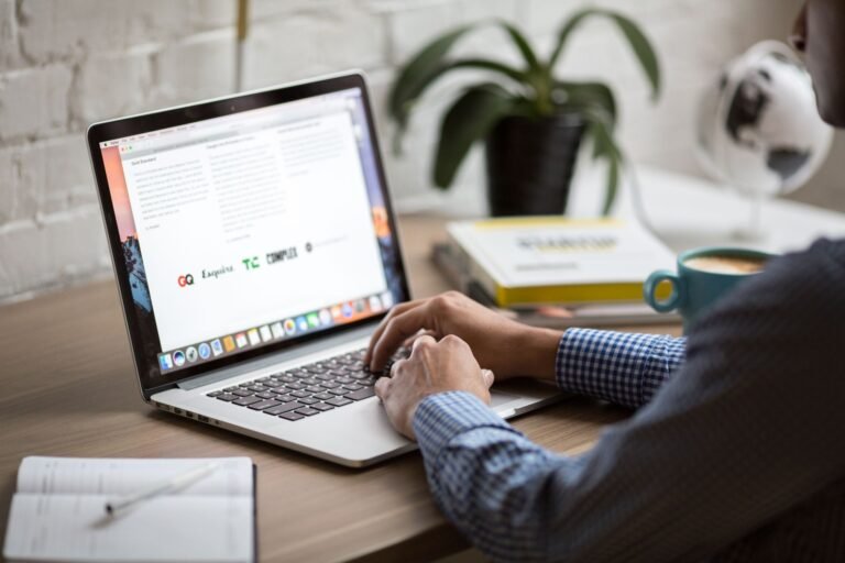 Ghost vs beehiiv (2026): Which Newsletter Platform Should You Choose?